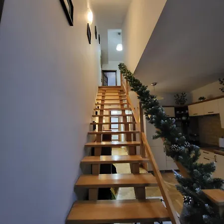 Kochanowskiego 12