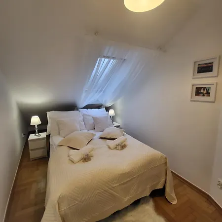 Kochanowskiego 12 * Cracovia