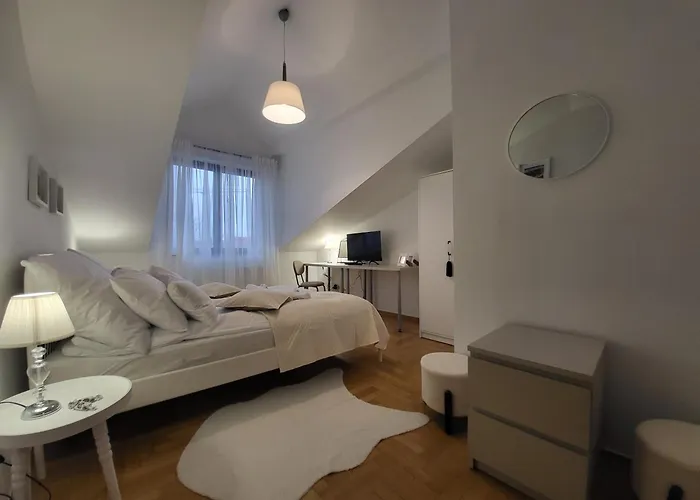 Apartment Kochanowskiego 12 *