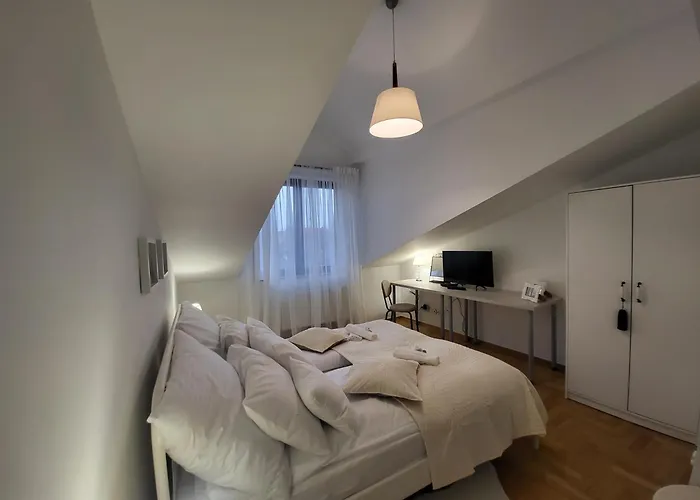 Kochanowskiego 12 * Krakow